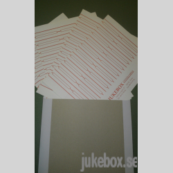 5 Ark med etiketter till vinyl jukeboxar tryckta på lagom tjockt perforerat papper. 20 Etiketter per ark 100 st totalt skickas i pappförstärkt kuvert porto ingår i pris. 20;- st om du vill ha fler än 5 ark.